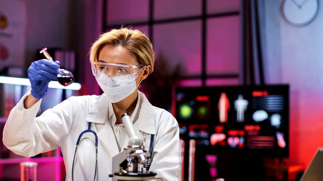 Air cleaning for laboratories