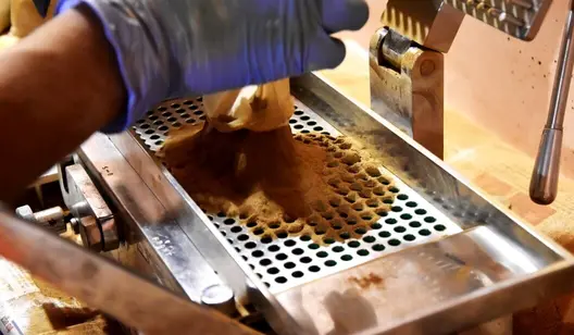 Air cleaning for sterile production areas