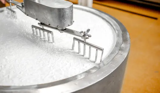 Air cleaning for cheese and dairy processing