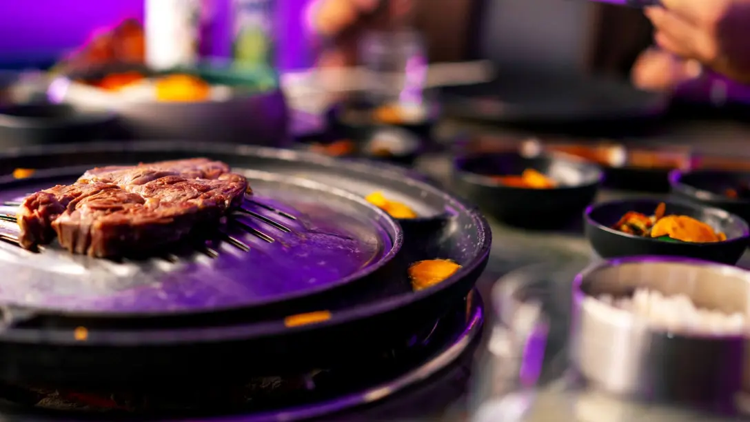 Air cleaning for restaurants and cafes