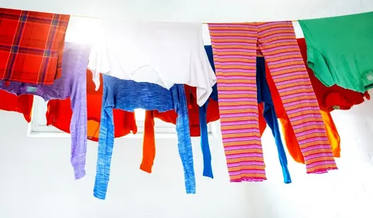 Humidity control and drying for drying rooms