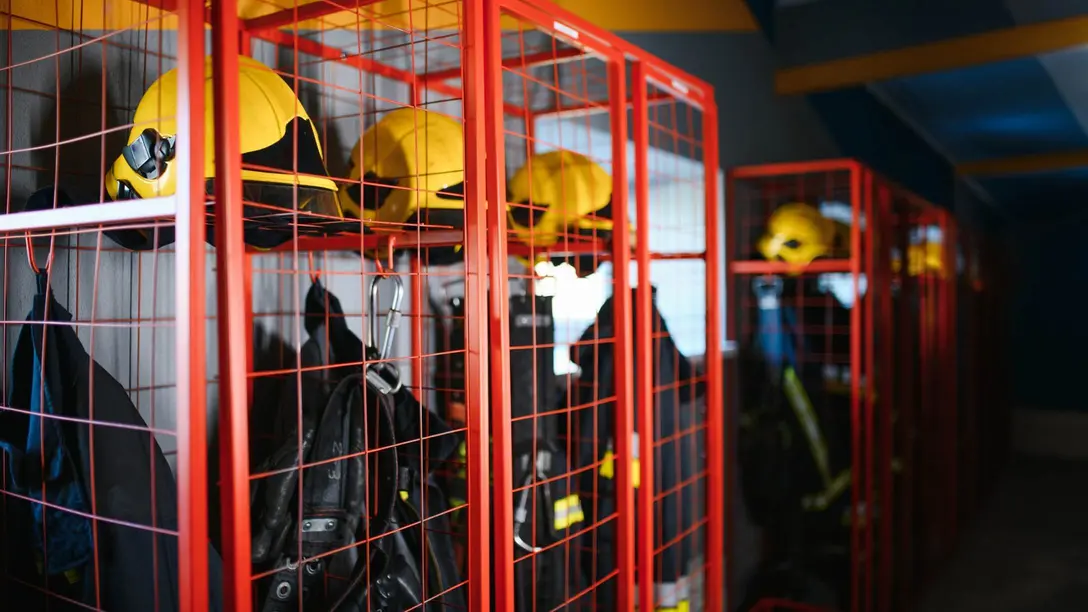 Controllo dell'umidità e asciugatura per i vigili del fuoco