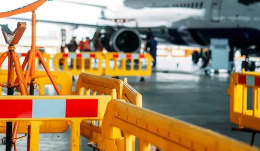 Humidity control and drying for transport and logistics maintenance crews