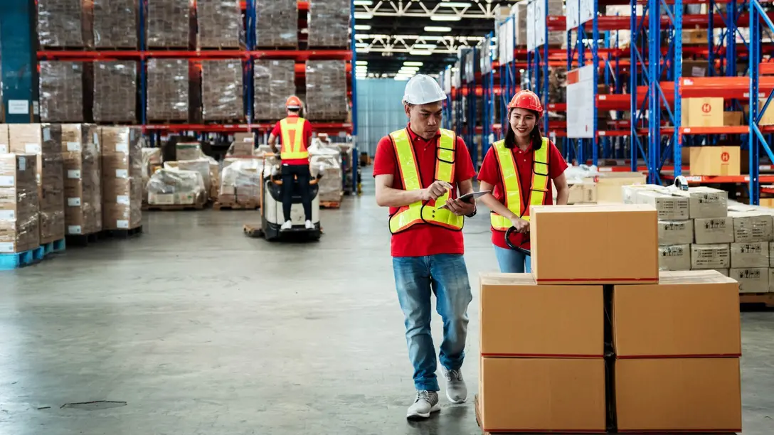 Luftrening för logistikcenter och produktionsområden
