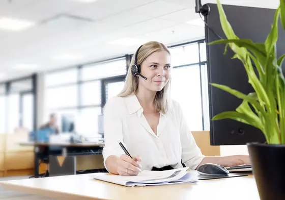 Callcenter DE AT 1560x976px