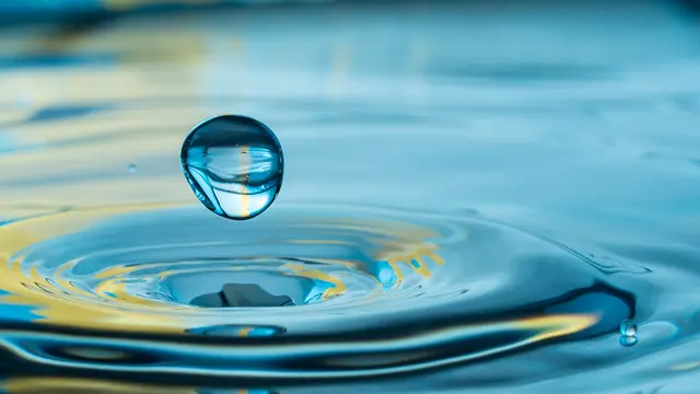 DG water droplet DIGITAL USE ONLY