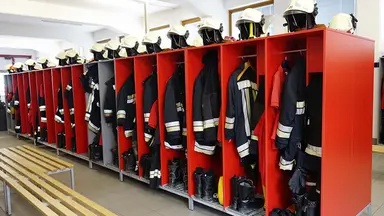 Web de taquillas en una estación de bomberos