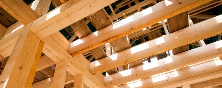 Holzkonstruktion eines Hausrohbaus