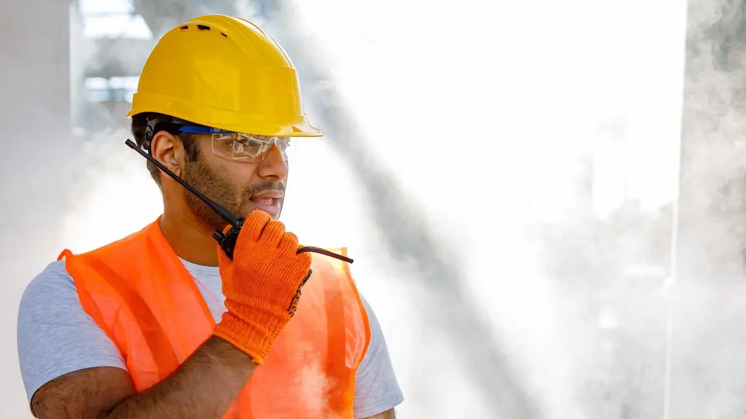Air cleaning for construction workers