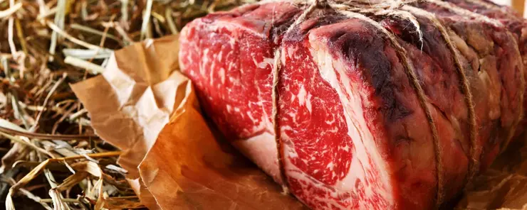 Fugtregulering og tørring til produktion af tørmodnet oksekød