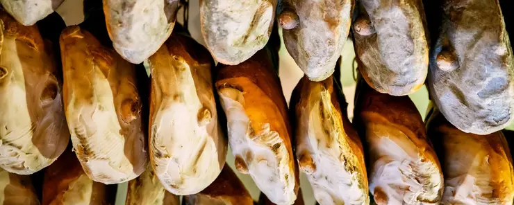 Fugtregulering og tørring til modningskamre til skinker og pølser