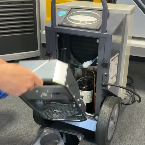 Cómo instalar la Caja de Integración en un deshumidificador Dantherm CDT