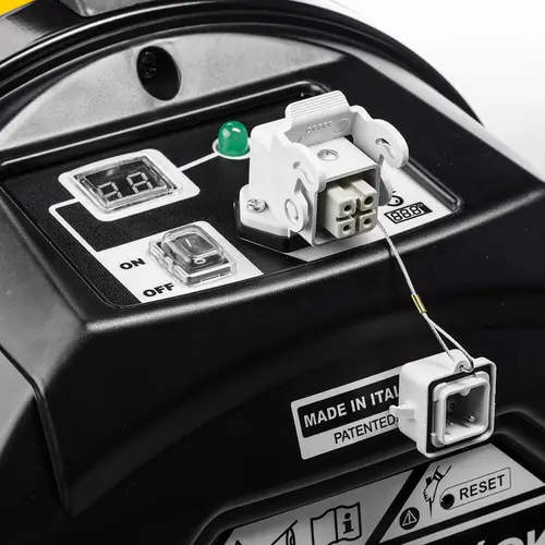 Master XL 61 close up3 web