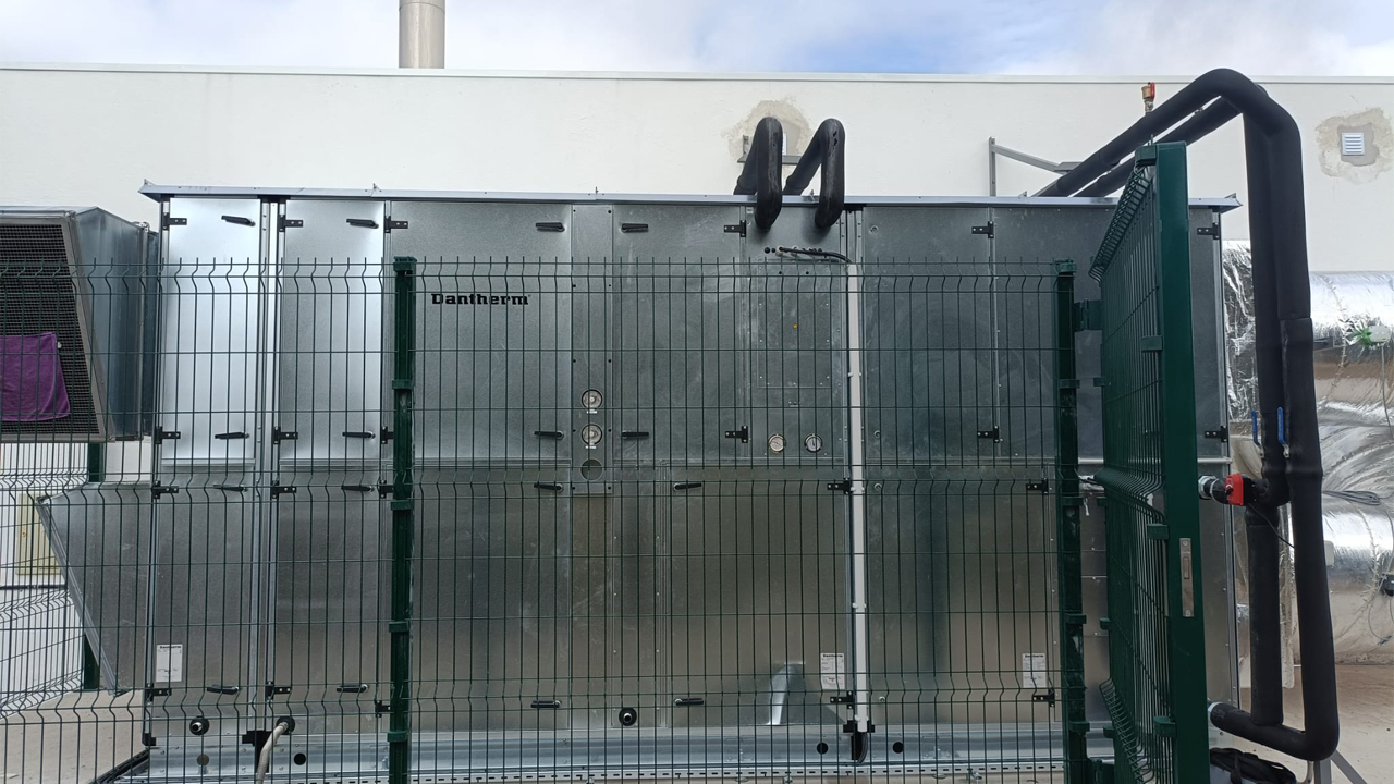 Beja swimming pool - air handling unit installed outdoors