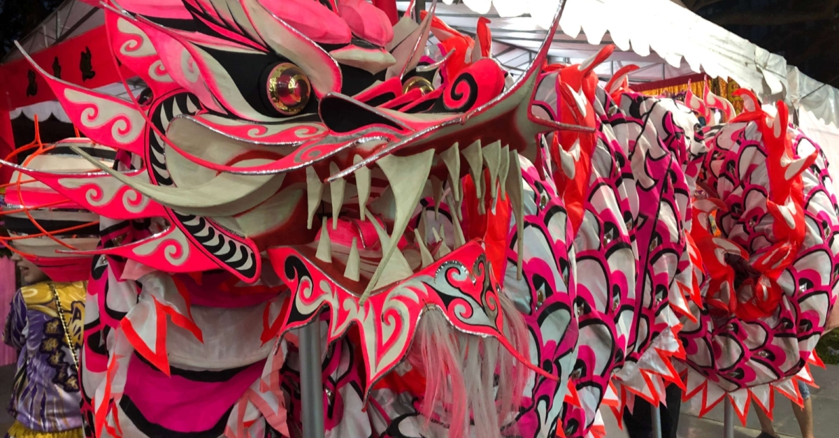 Master-Singapore-dragon-dance-