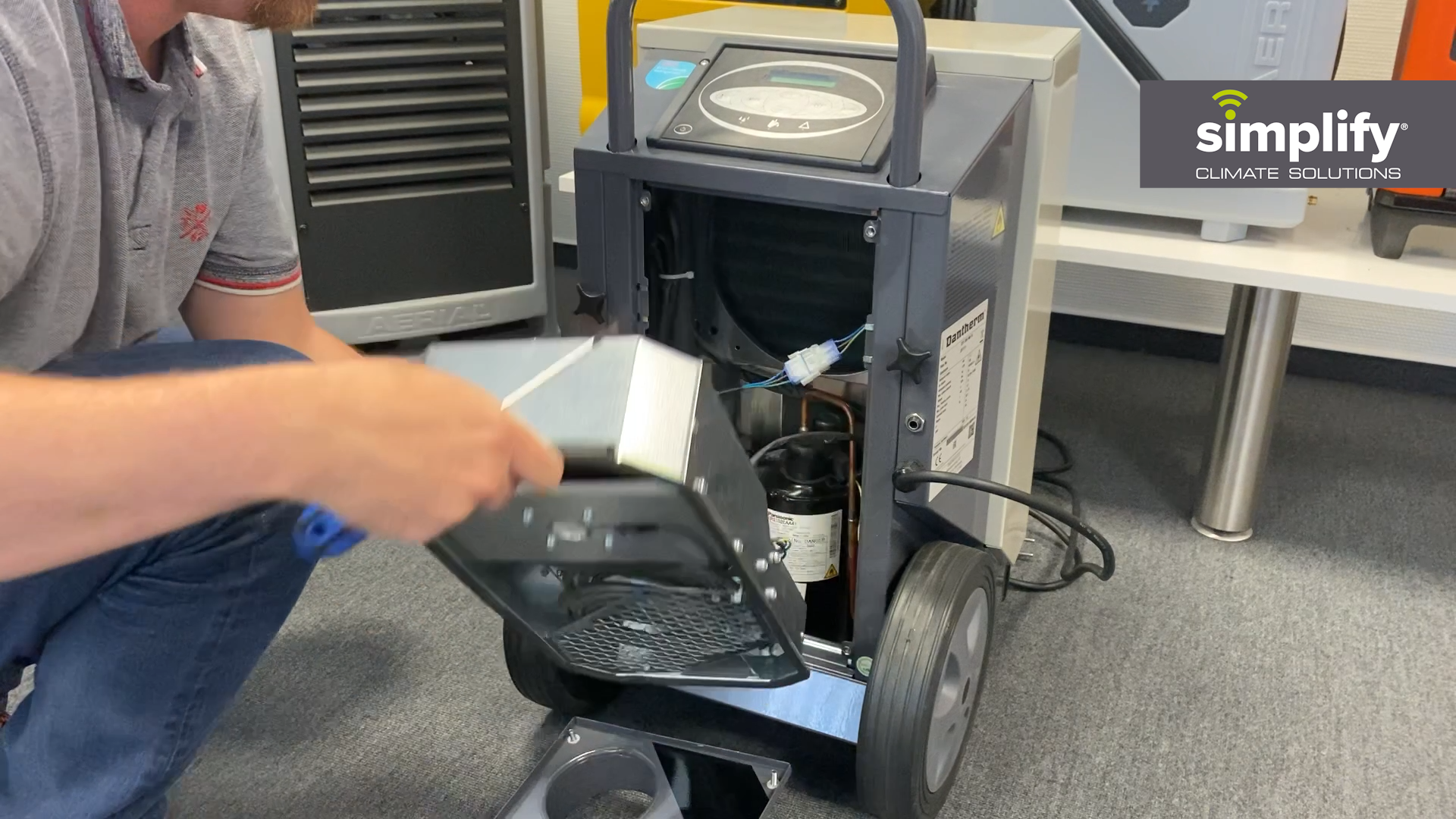 How to install the Integration Box into a Dantherm CDT dehumidifier